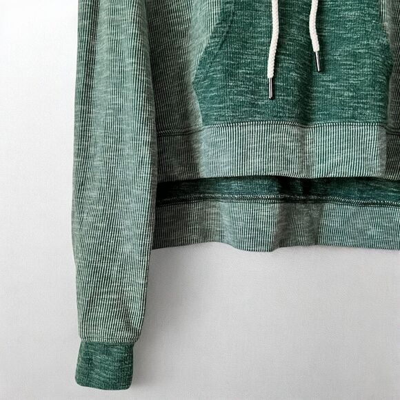 NEW Urban Outfitters “Out from Under” Green Cropped Hoodie Sweatshirt Size XS - Picture 4 of 9